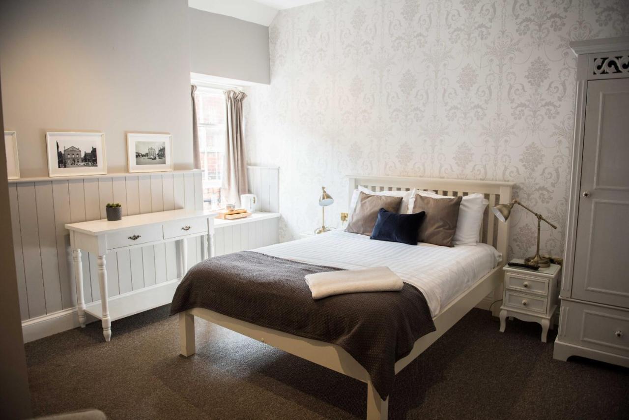The George Hotel Kirton in Lindsey Exteriör bild